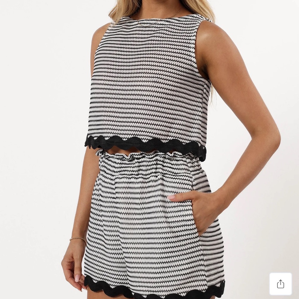 Caty Top and Shorts Set